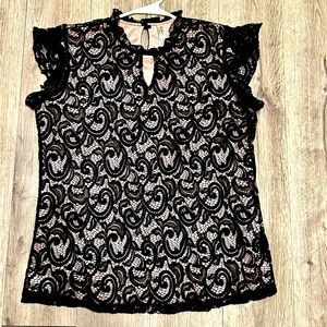Ladies, extra large pink top, covered with black lace PerSeption Concept